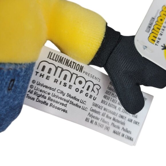 Minions Rise of Gru Kevin Plush Beans Sits Squeeze Me Illumination Universal NWT - Picture 9 of 10